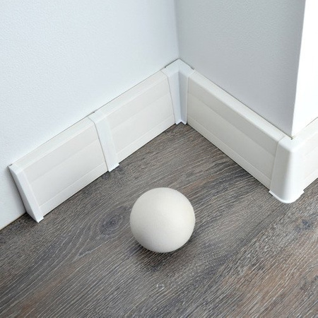 2,5m Fussleiste PVC 75mm Weiss + Montagematerial Gratis
